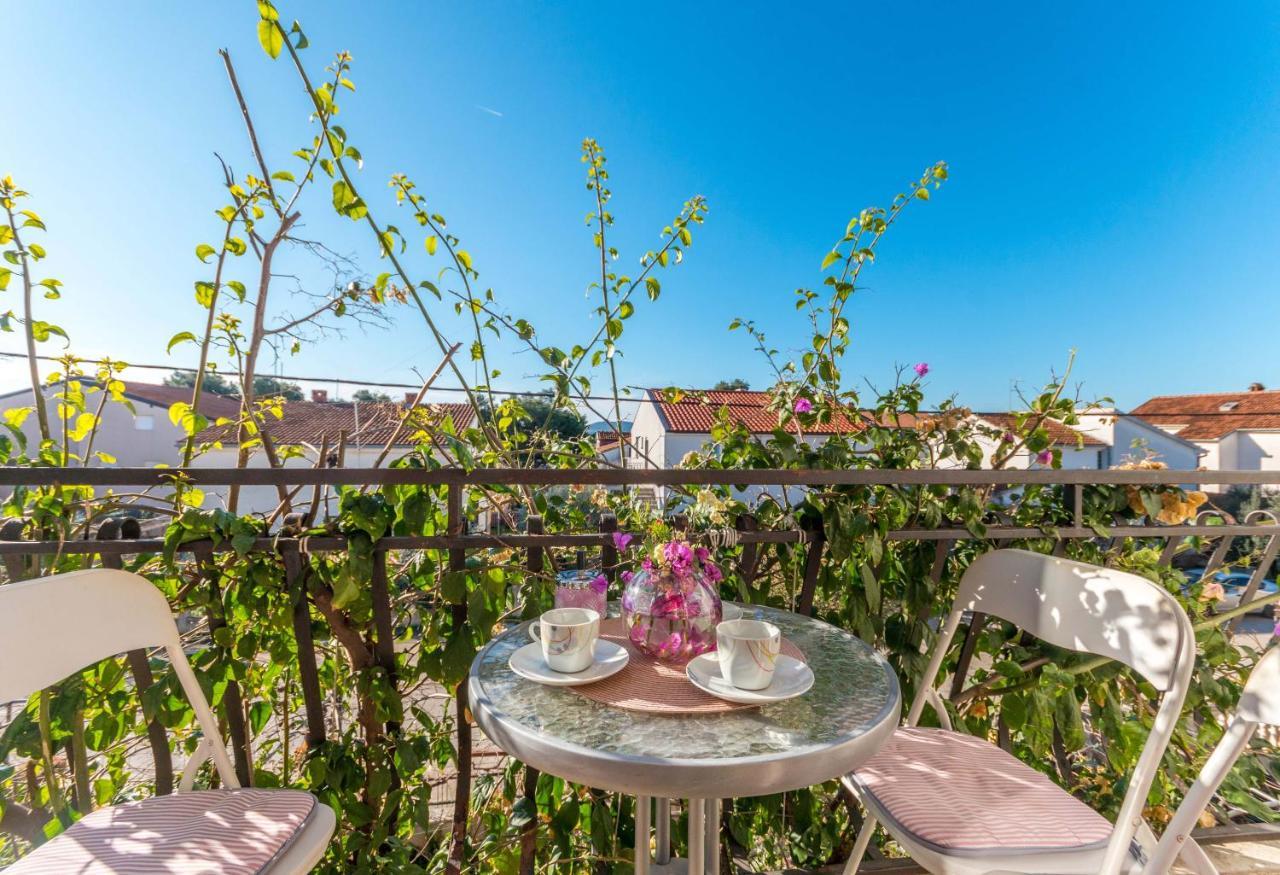 Savic Biograd Apartment Биоград на Мору Екстериор снимка